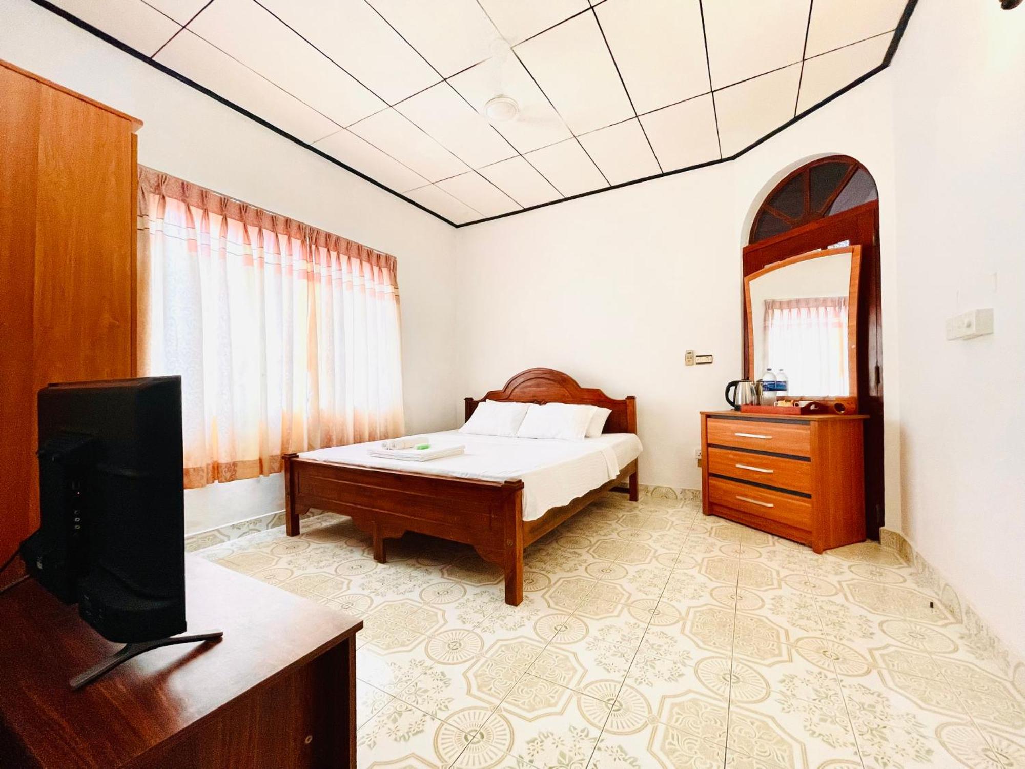 Rivinson Hotel Negombo Ngoại thất bức ảnh